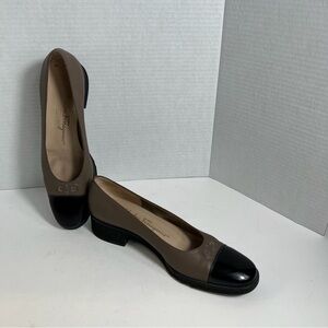 Salvatore Ferragamo Cap Toe Pumps 7.5 AA Brown Black Leather Low Heel Shoes